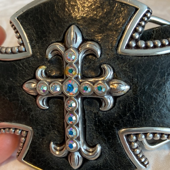 Gorgeous, black, leather western belt by Justin - Picture 2 of 5